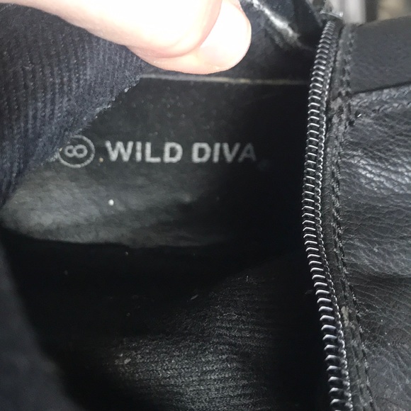 SOLD Wild Diva Ankle Boots Black Trendy Size 8 - Picture 6 of 8